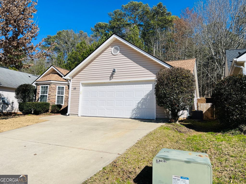 Photo of 23 Belltree Circle, Newnan, GA 30265 (MLS # 10765292)