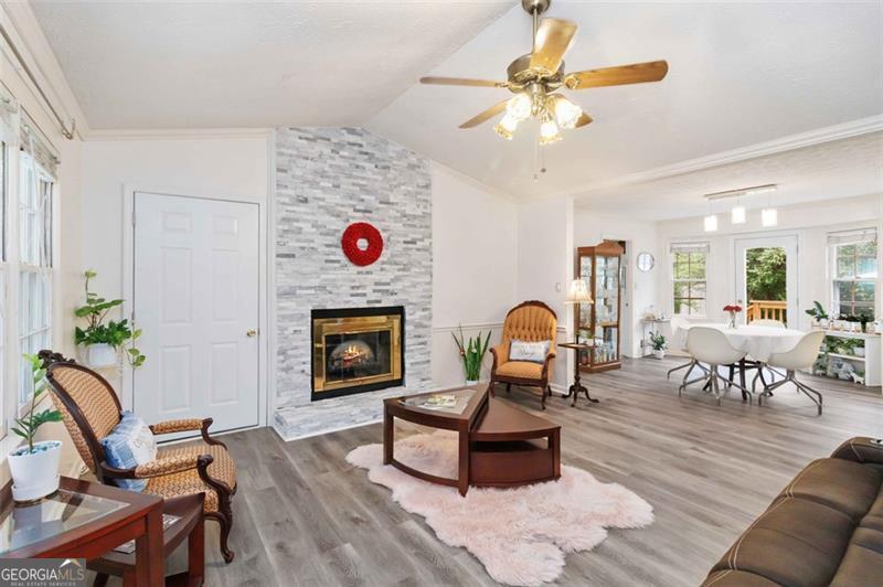 6428 Paradise Point RD 6428