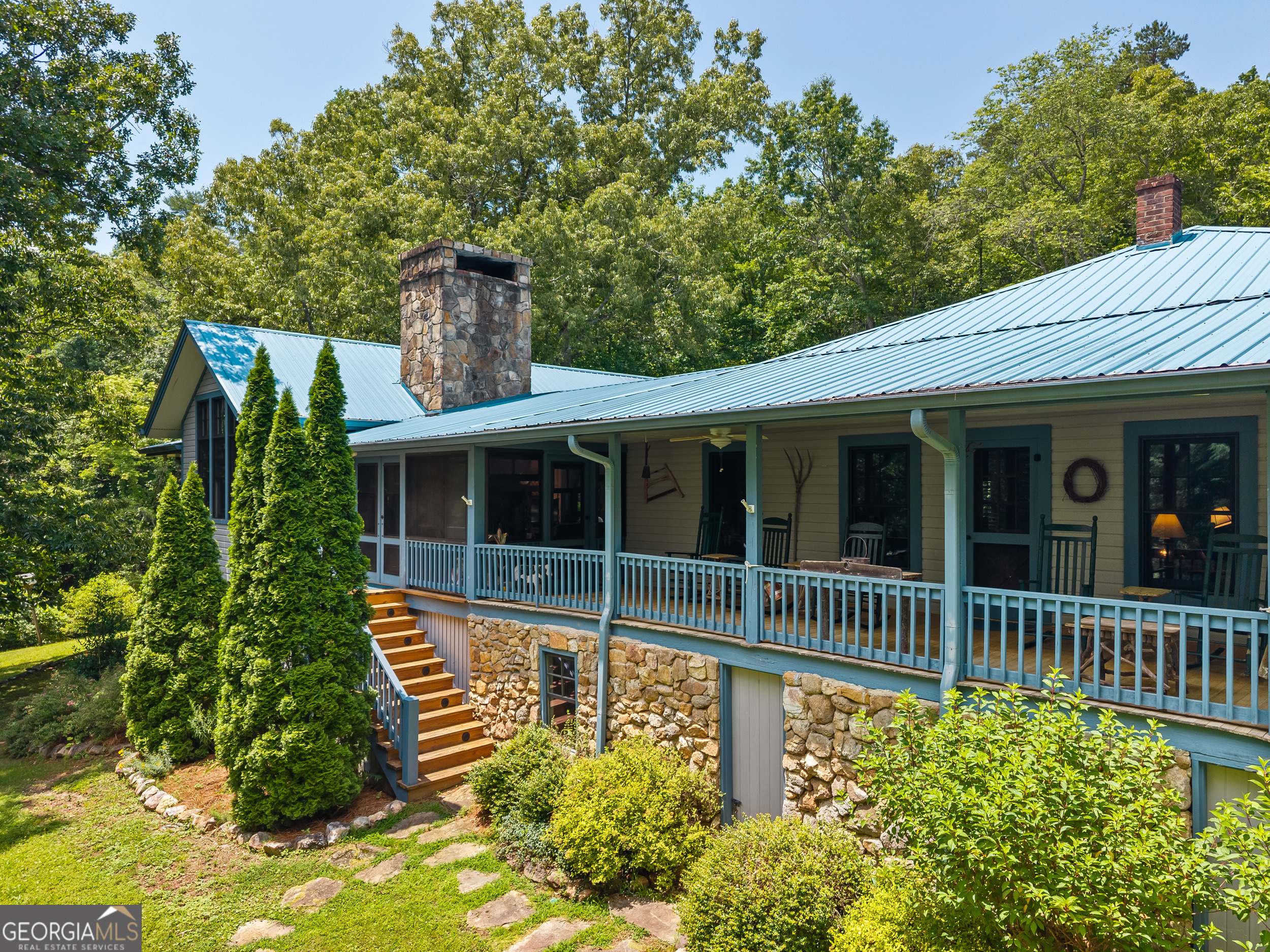 63 + 84 Loudermilk LN