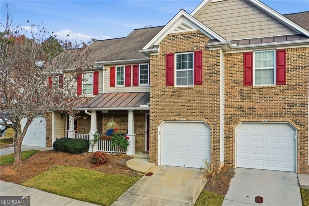 Photo of 550 FOX CREEK, Woodstock, GA 30188 (MLS # 10650434)