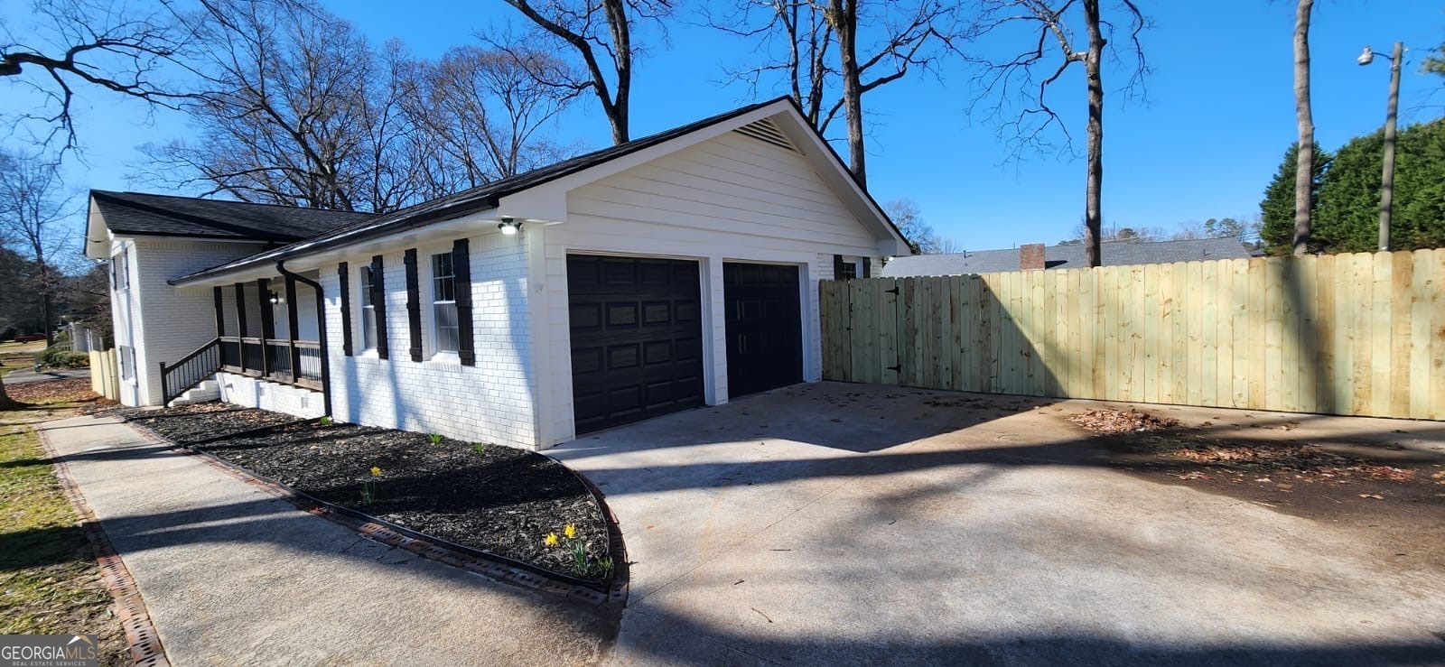 1390 White Oak ST SE