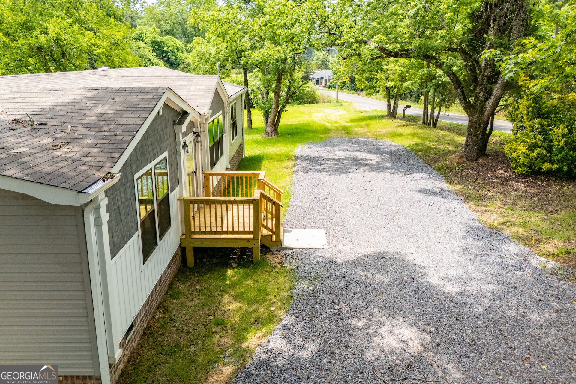 74 Preacher Smith RD SE