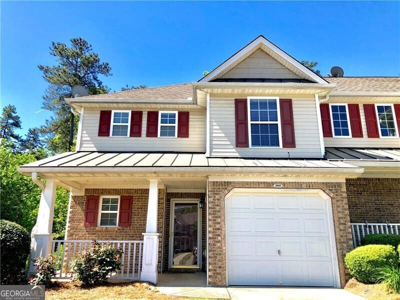Charming, end unit townhome in ideal location close to downtown Woodstock, I-575, shopping, bike trails, restaurants, and medical facilities! Both bedrooms upstairs have their own bathrooms and loft area perfect for play or office/study space. Large living room with cozy fireplace is open to kitchen. Private back patio with extra yard space that is the benefit of an end unit. Must have at least a 620 credit score with no open bankruptcies, no prior evictions or criminal convictions, and 2) Monthly gross income must be equal to, or greater than three-times the monthly rent. Three consecutive employment pay stubs are required. If your credit report is currently frozen, it must be unfrozen prior to application. 2 Year lease preferred.