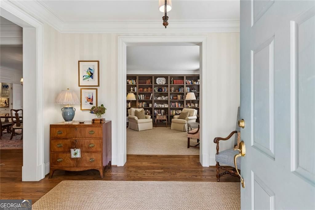 3492 Paces Ferry CIR SE