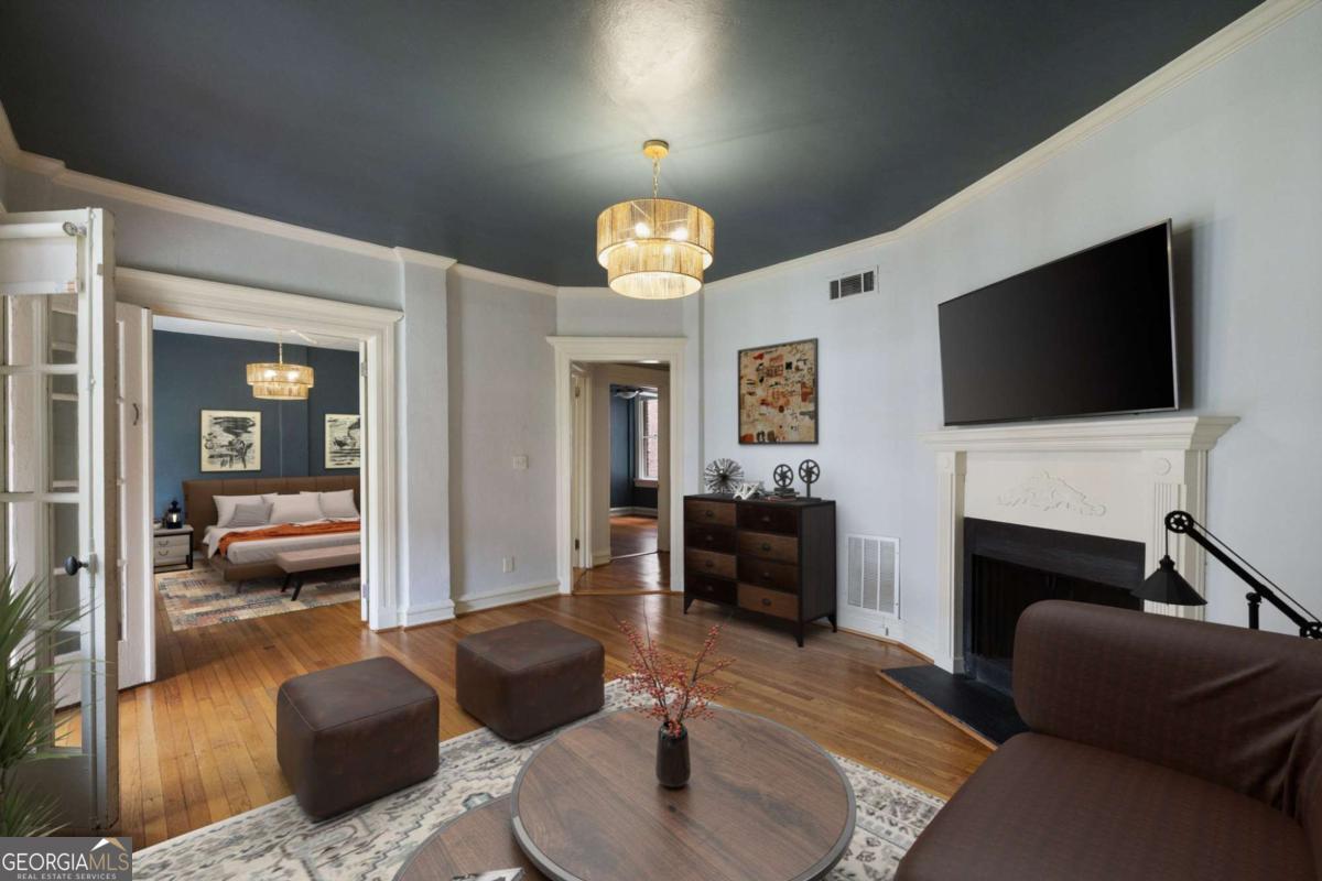 734 N Highland AVE NE 7