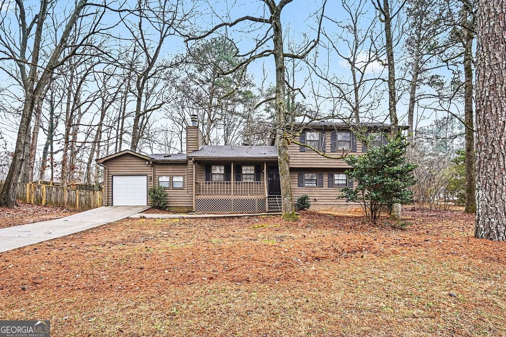 Photo of 2895 Woodhollow Lane, Jonesboro, GA 30236 (MLS # 10686336)