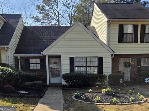 Photo of 5427 Park Place S, Atlanta, GA 30349 (MLS # 10702245)