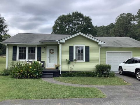 Photo of 339 Wilshire Road NE, Rome, GA 30161 (MLS # 20147186)