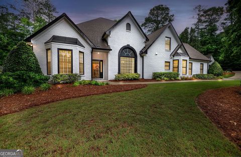 Single Family Residence in Loganville GA 7004 Memory Lane.jpg