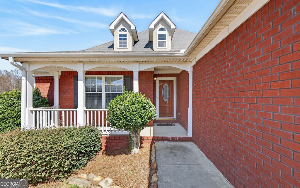 Photo of 415 Gracious Way, McDonough, GA 30253 (MLS # 10733596)
