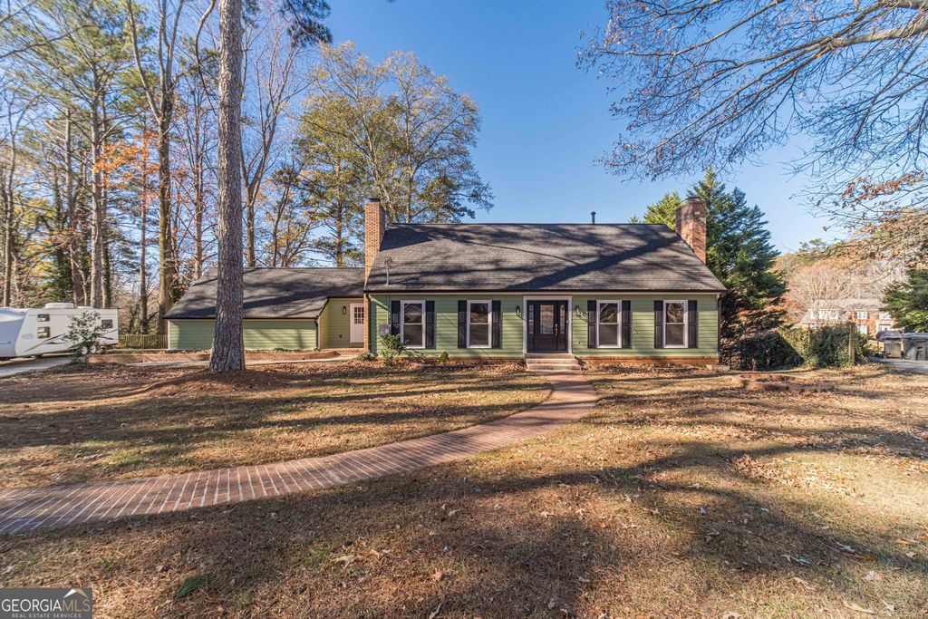 Photo of 1892 Surrey Trail SE, Conyers, GA 30013 (MLS # 10659369)