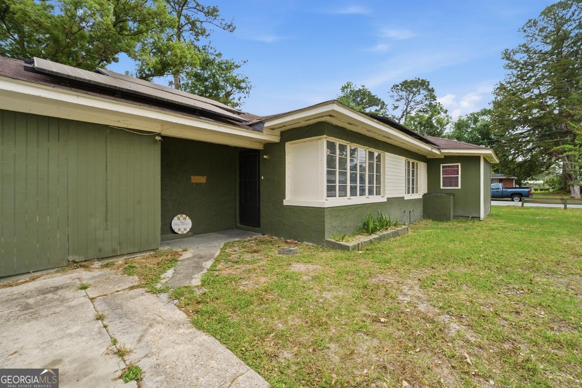 1406 Leone AVE
