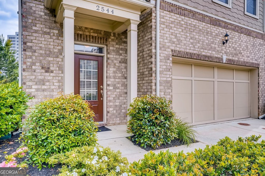 Photo of 2544 Josselyn Lane SE, Smyrna, GA 30080 (MLS # 10874440)