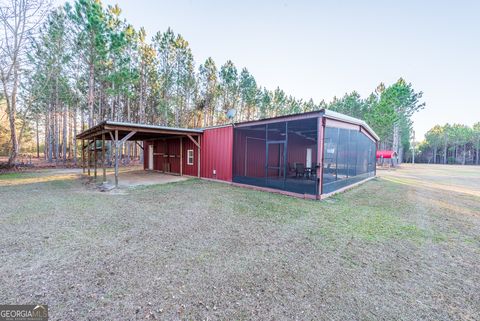 A home in Blackshear