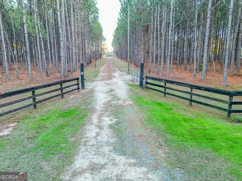 A home in Blackshear