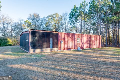 A home in Blackshear