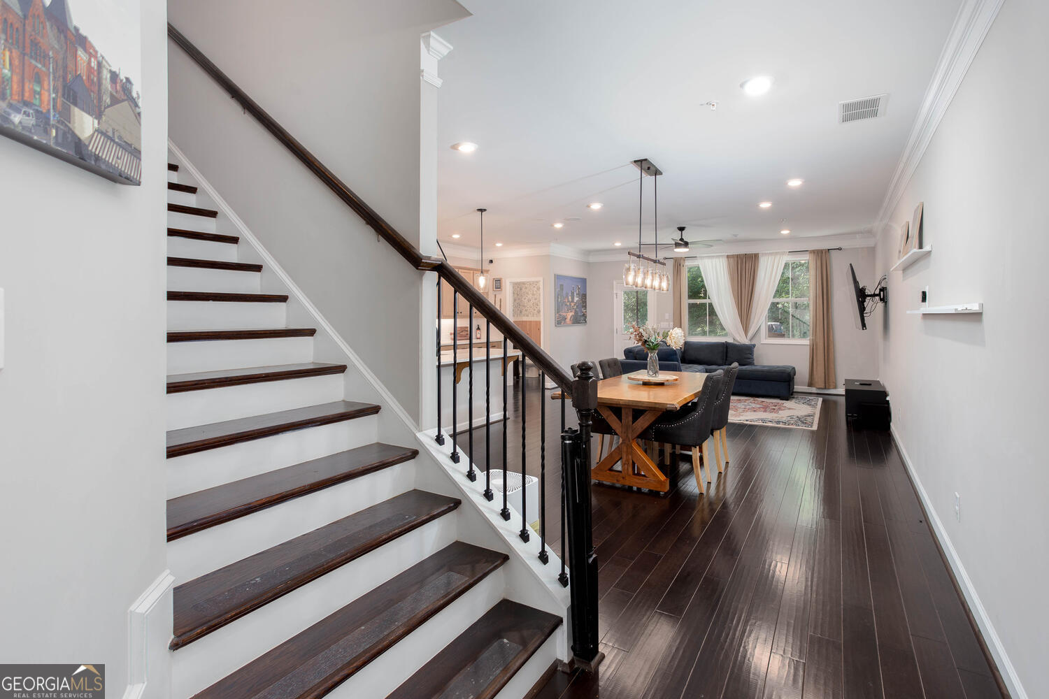 1028 Broadview DR