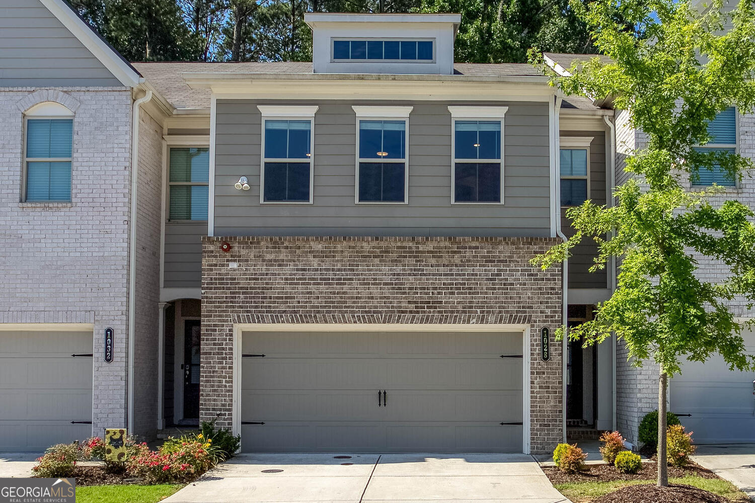 1028 Broadview DR