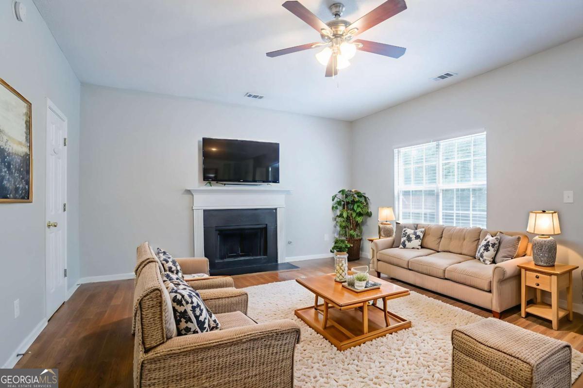 6207 Idlewood CIR
