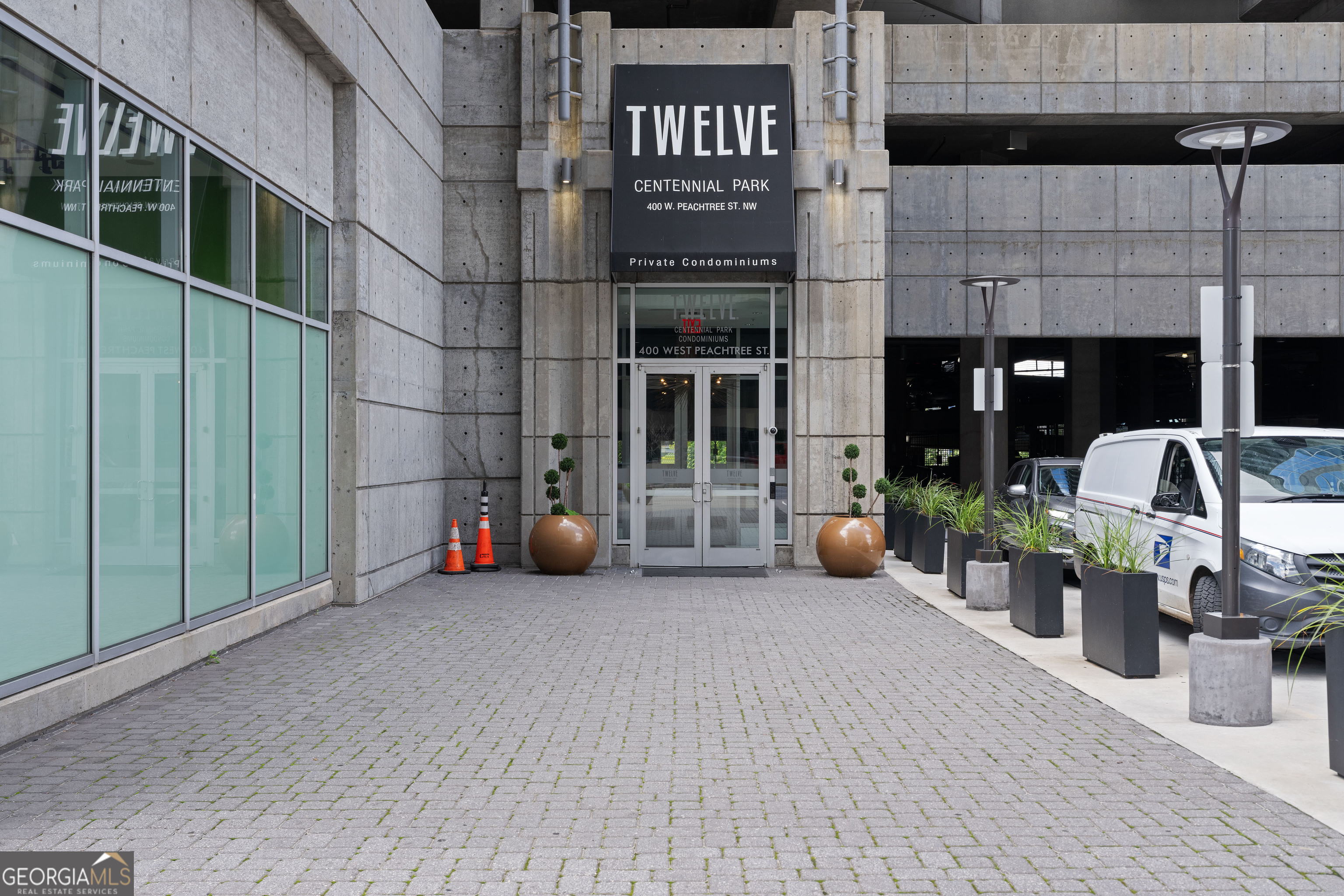 400 W Peachtree ST NW 908