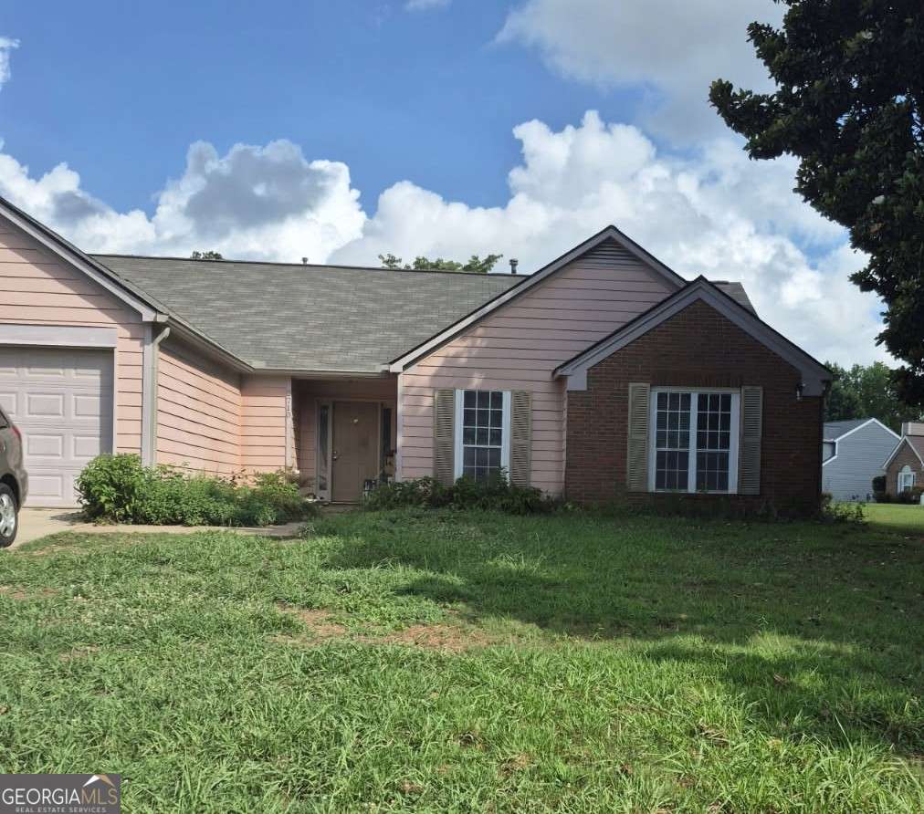 One level living with 3 bedrooms and 2 baths. Updated kitchen, family room with fireplace, and a huge level lot. Primary bathroom has a double vanity as well as a separate shower and garden tub. Primary bedroom has a walk-in closet. 2 car garage. Convenient and quiet Duluth neighborhood ready to move in!