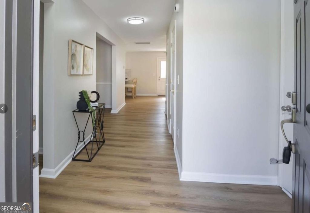 Photo of 833 OAKVIEW Trace, Atlanta, GA 30349 (MLS # 10655508)