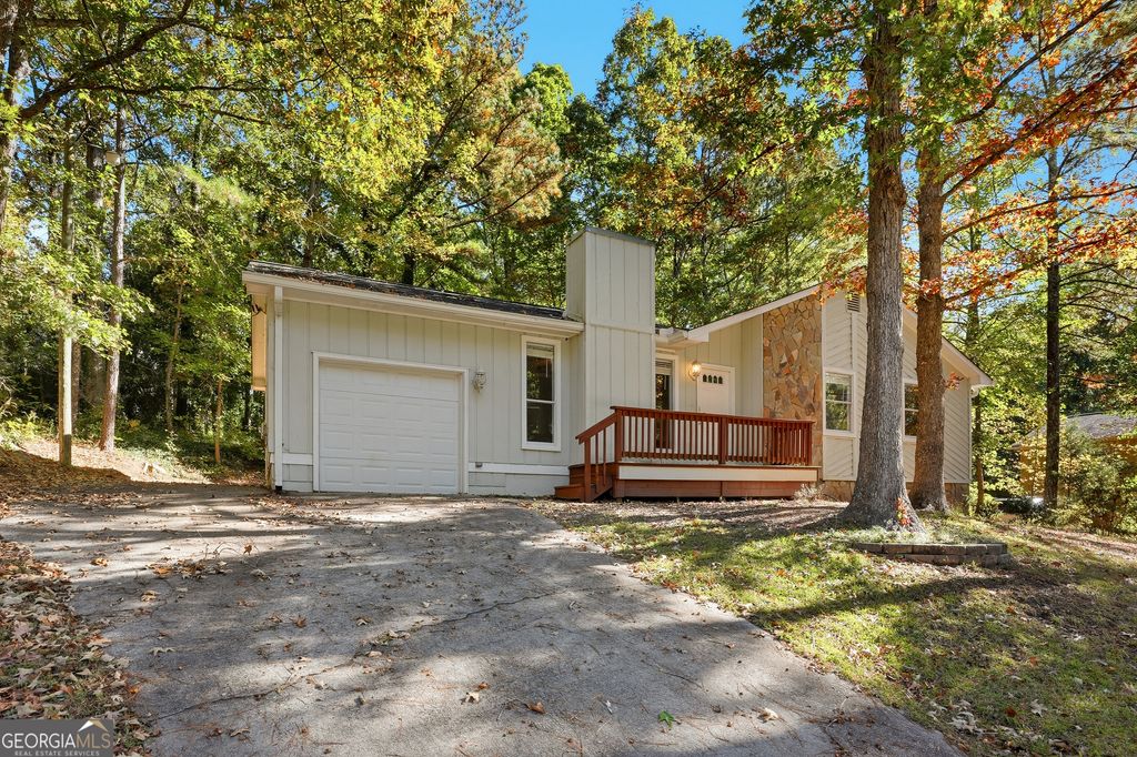 Photo of 3963 Ferncliff Road, Snellville, GA 30039 (MLS # 10637442)