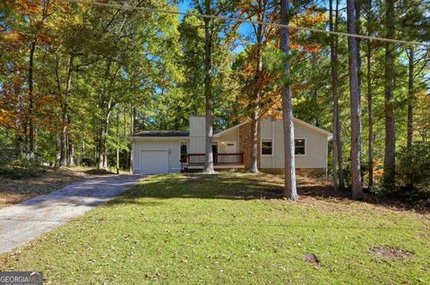 Photo of 3963 Ferncliff Road, Snellville, GA 30039 (MLS # 10637442)