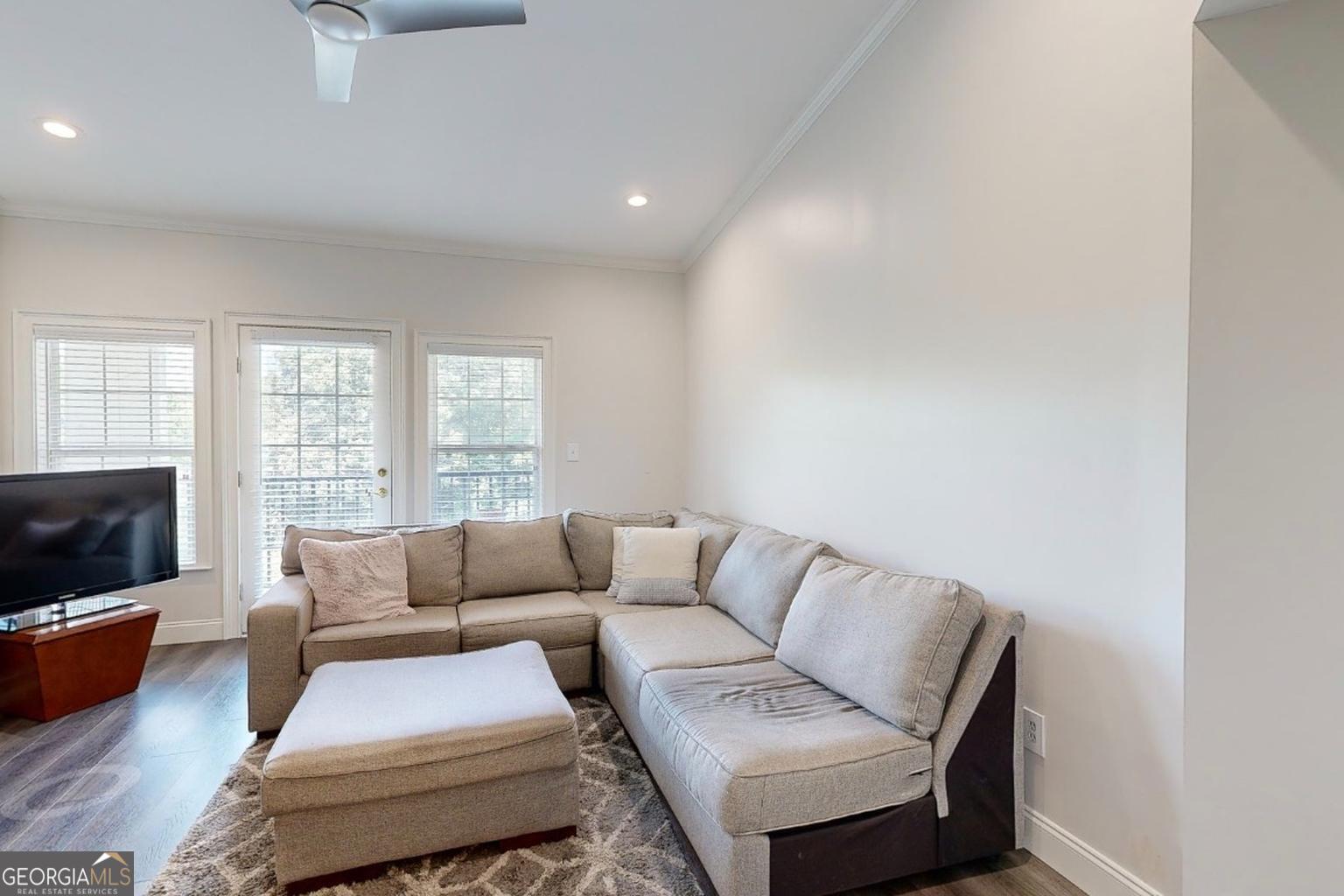 3275 Lenox RD NE APT 413