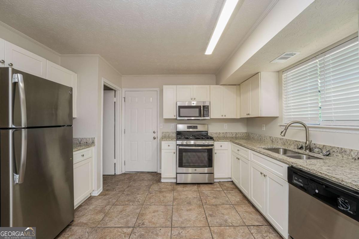 5107 Rails WAY