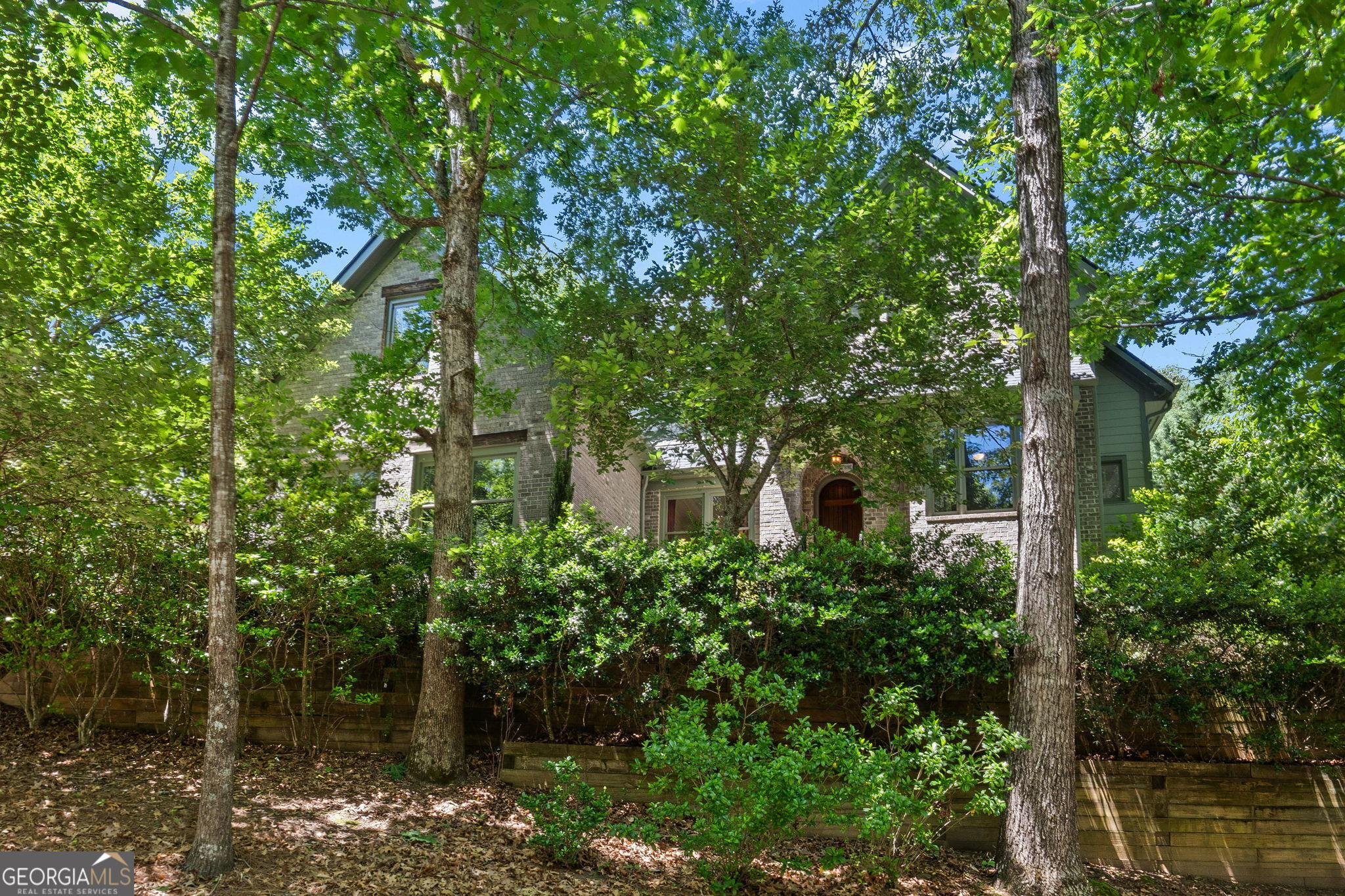 3725 River Club DR