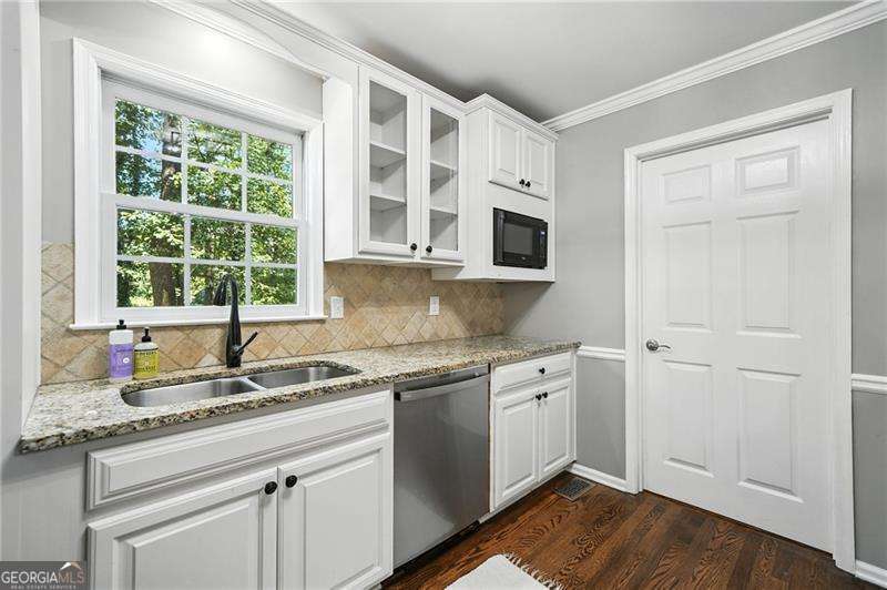 Crabapple Falls - Residential