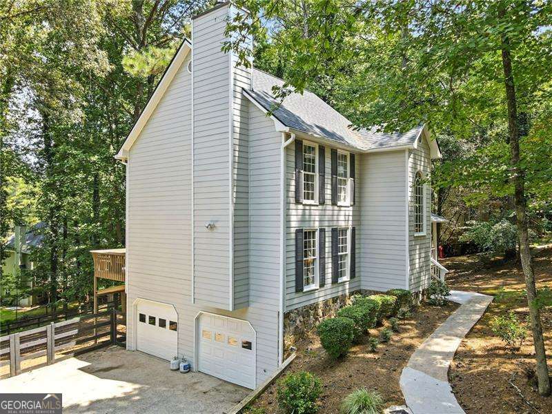 Crabapple Falls - Residential