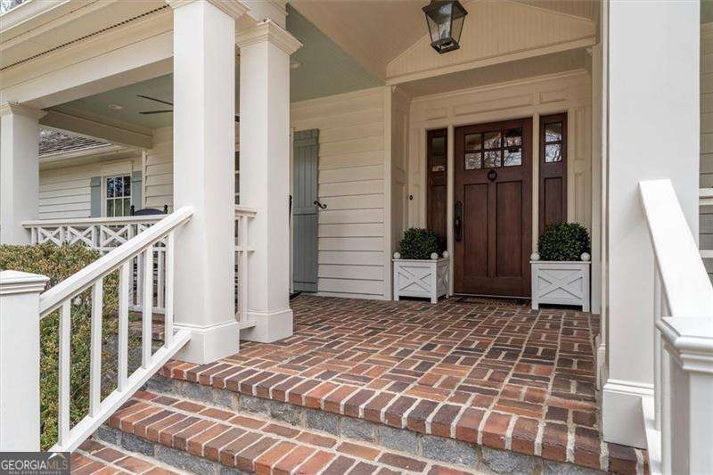 4875 Powers Ferry RD