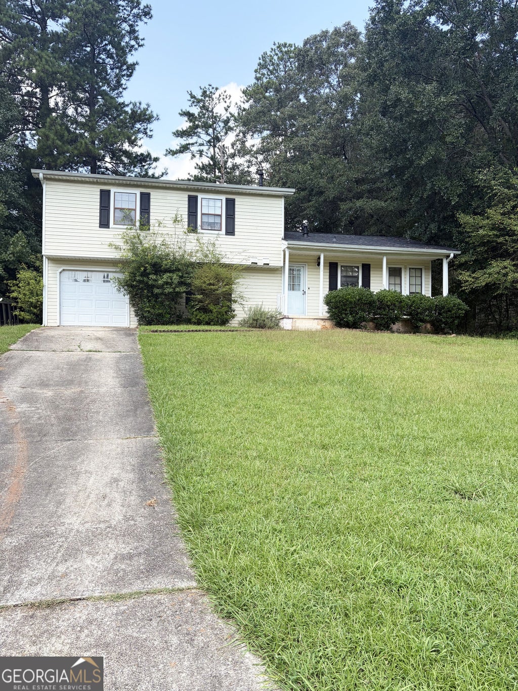 Photo of 7571 Kevin Pl, Jonesboro, GA 30236 (MLS # 10868465)
