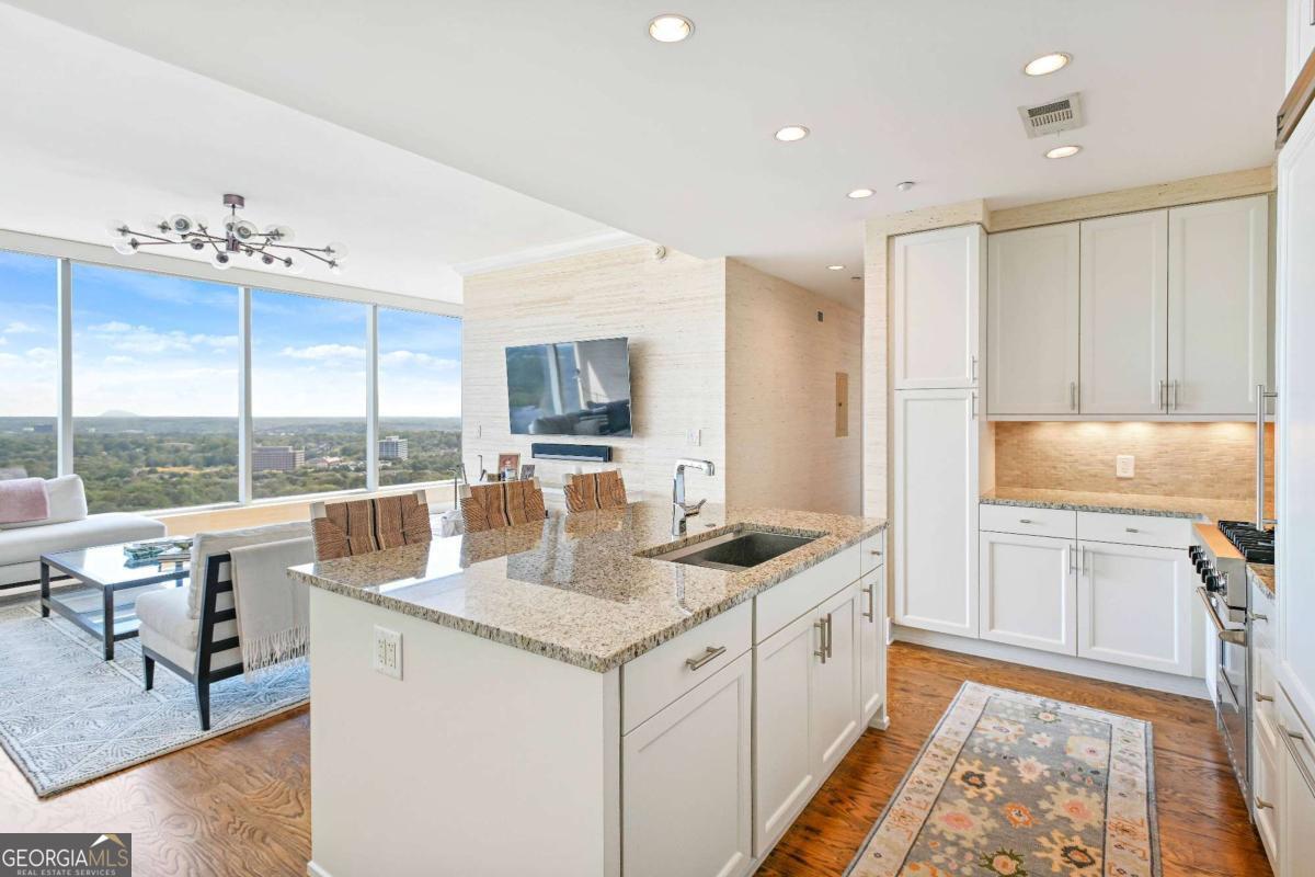 3630 Peachtree RD NE 2106