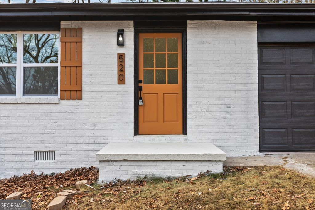 Photo of 520 Stonewood Drive, Stone Mountain, GA 30087 (MLS # 10678683)