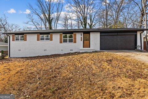 Photo of 520 Stonewood Drive, Stone Mountain, GA 30087 (MLS # 10678683)