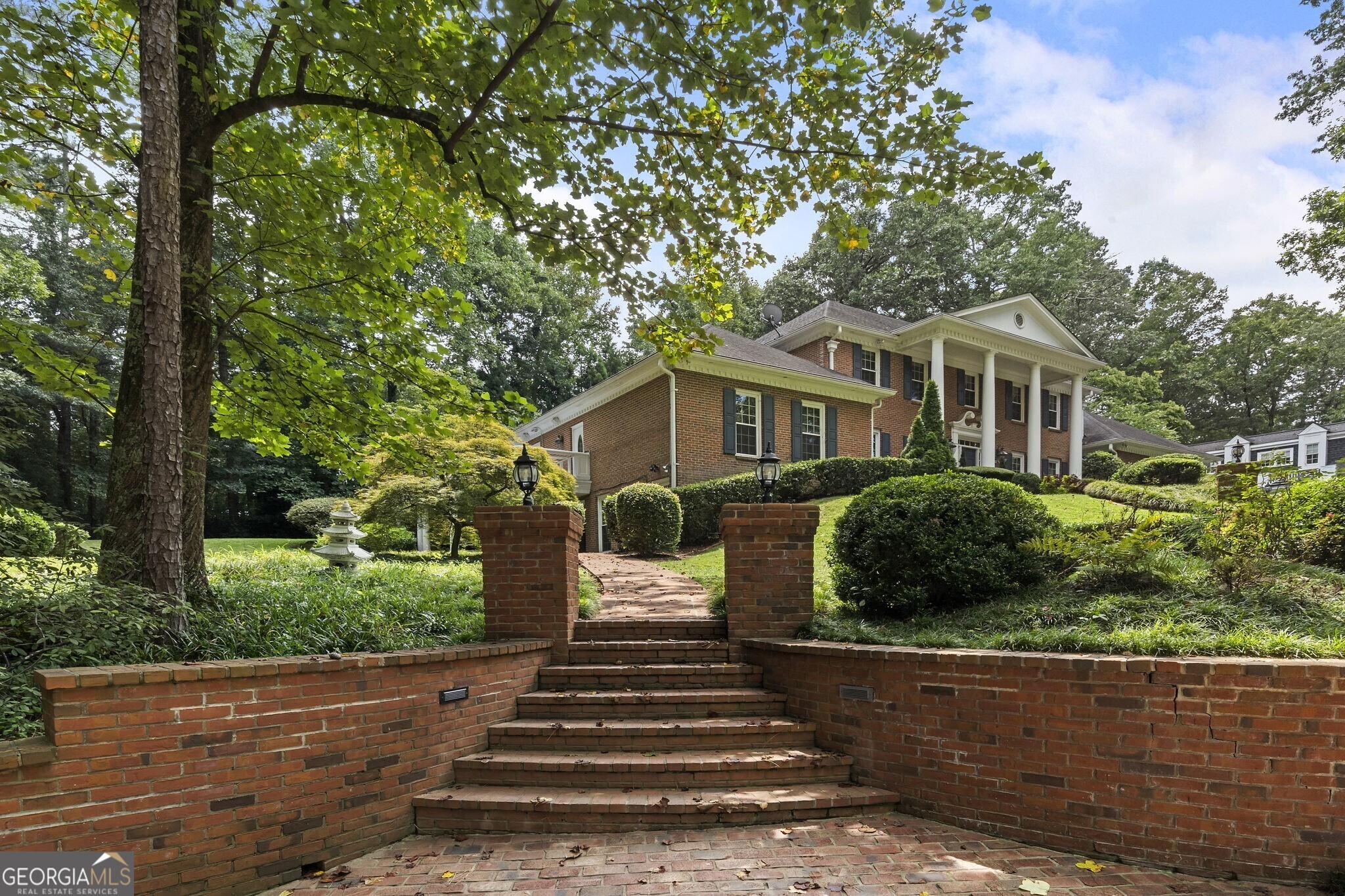 1120 Heards Ferry RD NW