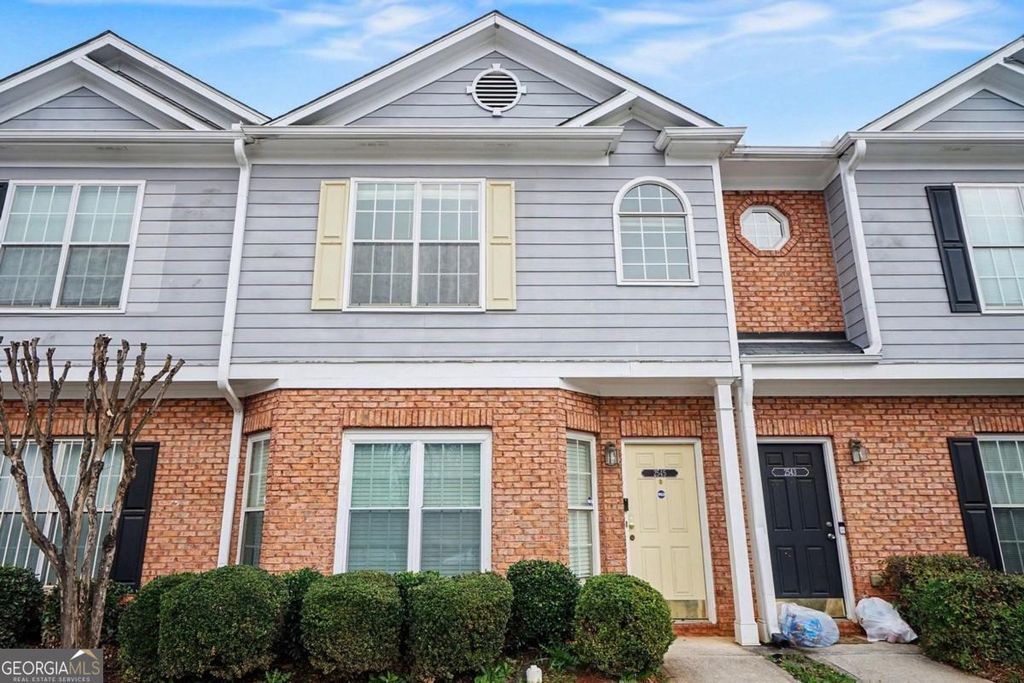 Photo of 2545 Walden Lake Drive, Decatur, GA 30035 (MLS # 10711498)