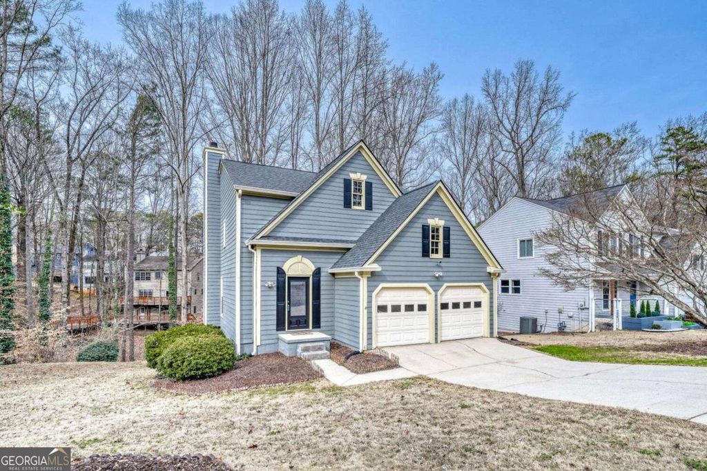 Photo of 5140 N Bridges Drive, Alpharetta, GA 30022 (MLS # 10682387)