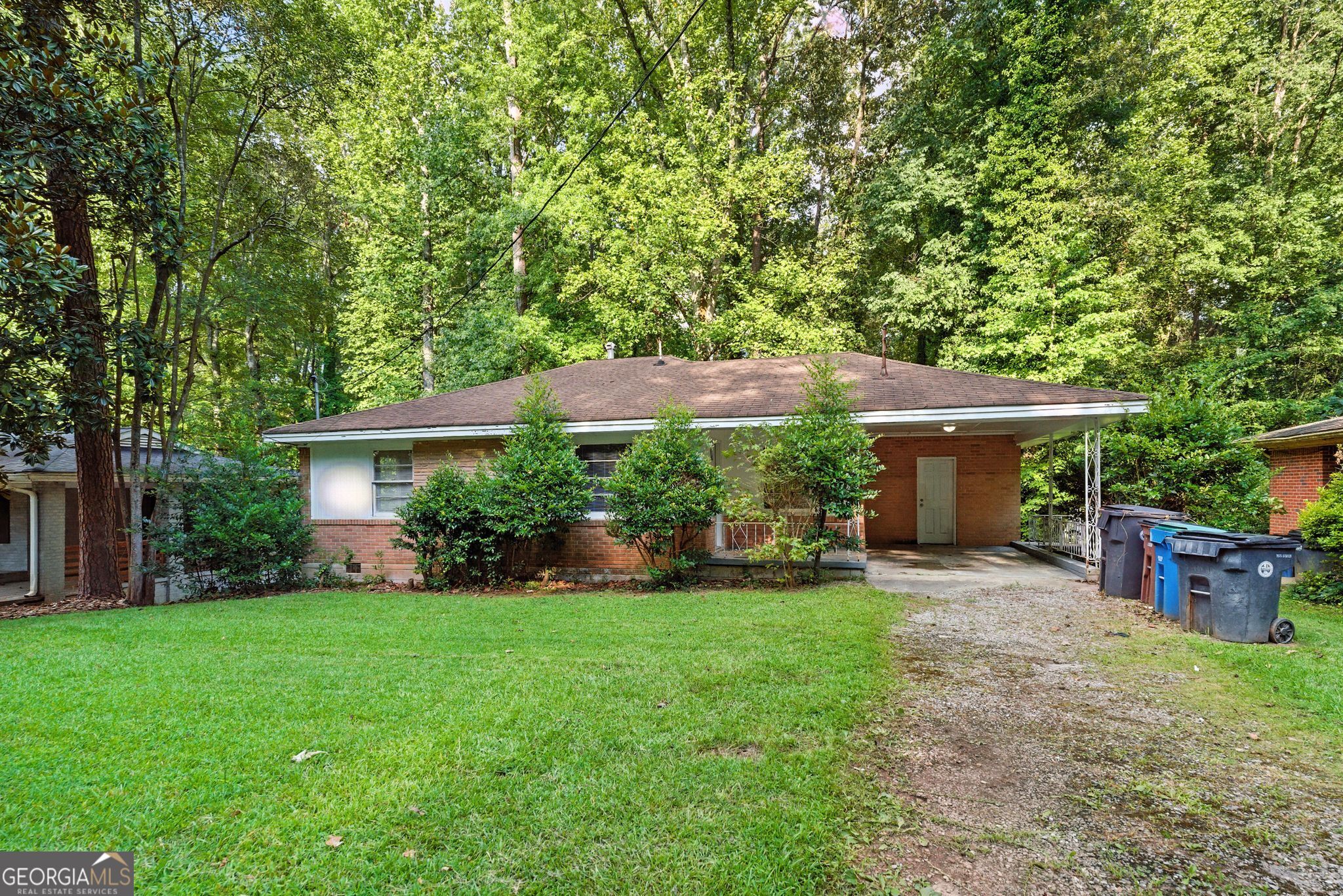 Welcome to this charming single-family home featuring a spacious open floor plan and beautifully updated floors throughout. Perfect for entertaining, this home boasts both a large front yard and a generous backyard, offering endless possibilities for outdoor gatherings and relaxation. With its inviting layout and modern updates, this property is ready for you to make it your own!