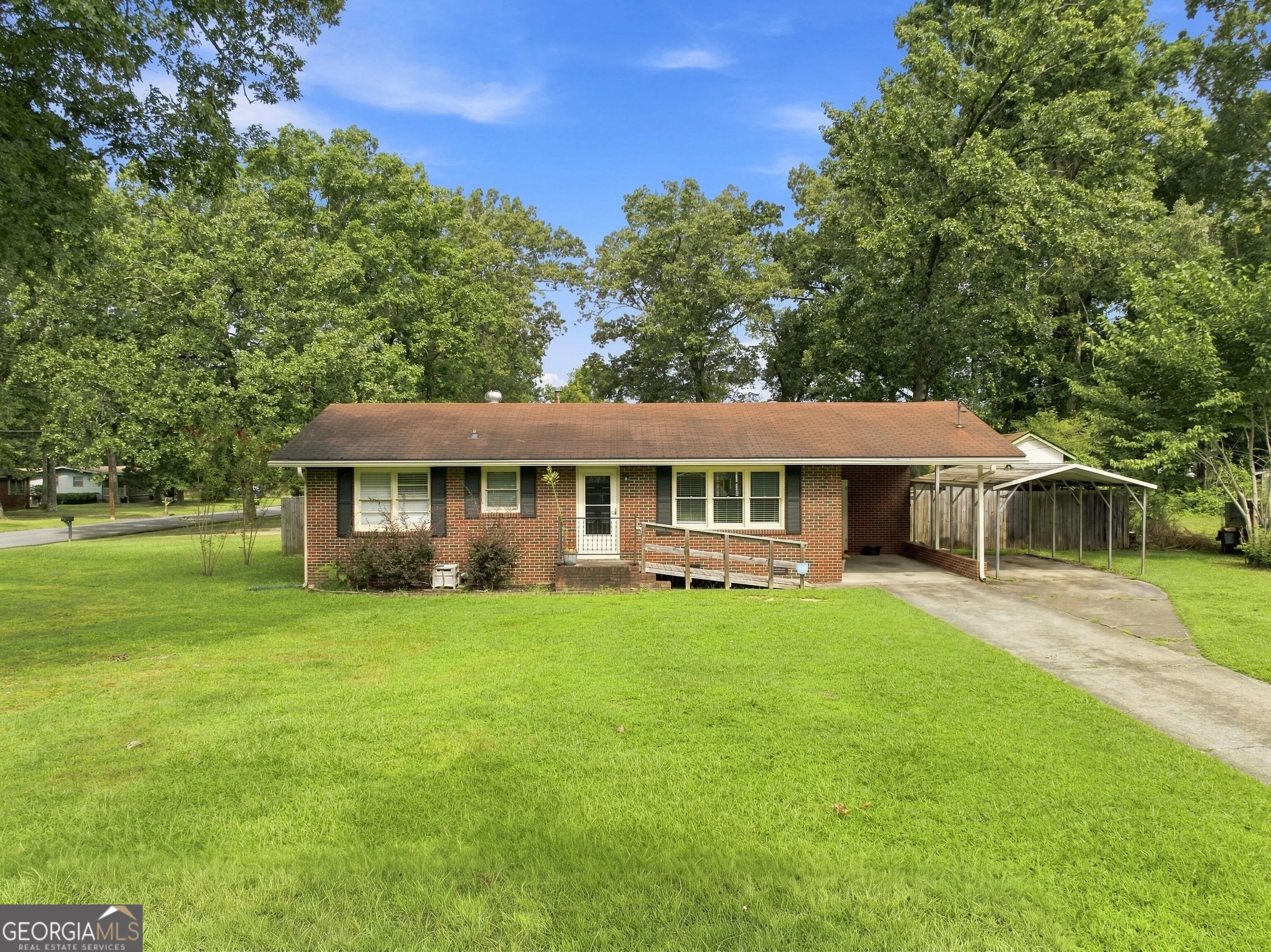 1 Eugenia Circle NW
