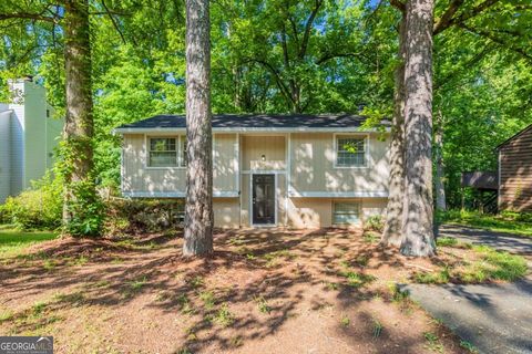 Photo of 5372 Martins Crossing Road, Stone Mountain, GA 30088 (MLS # 10623072)