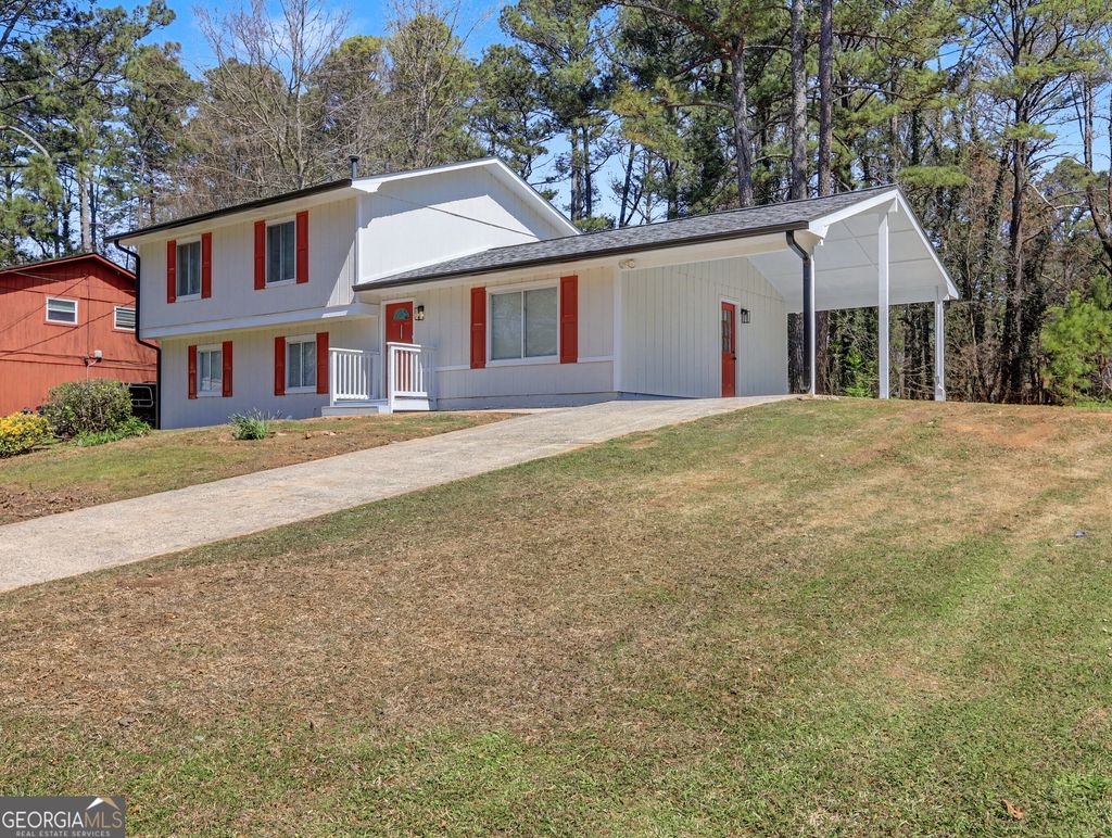 Photo of 7230 Connell Road, Fairburn, GA 30213 (MLS # 10714171)