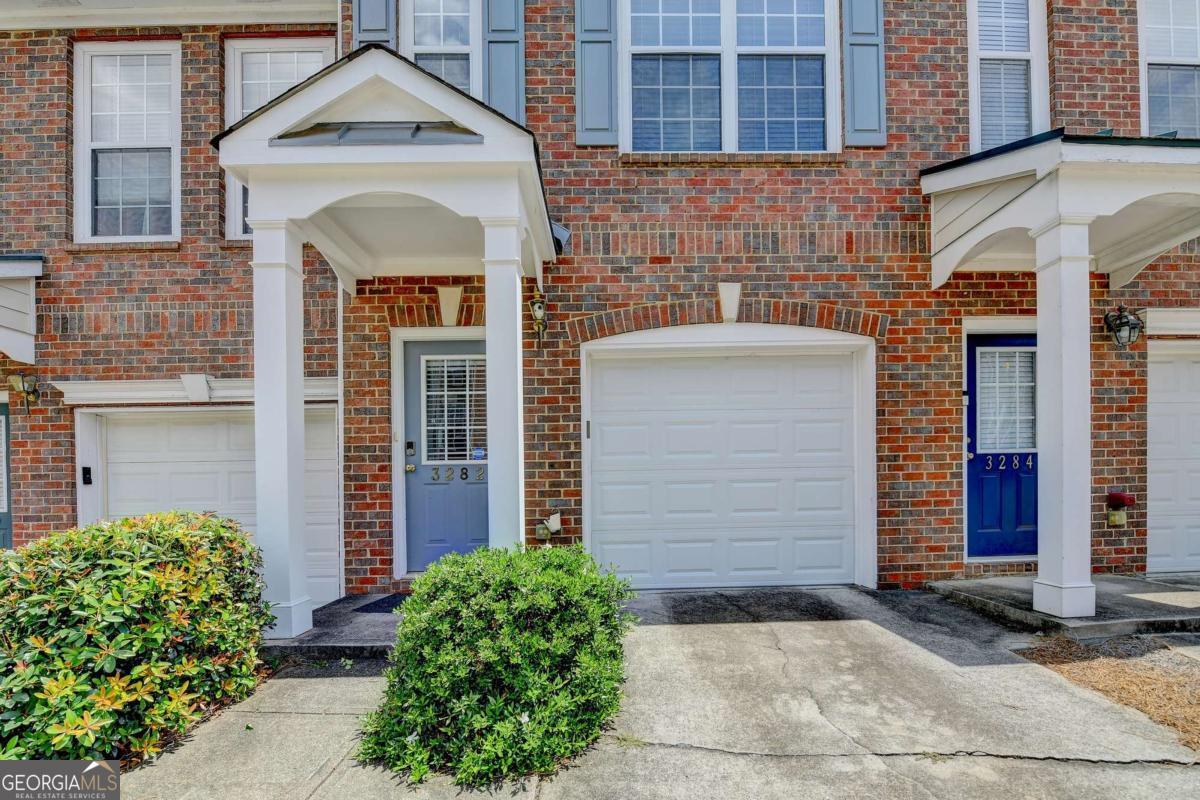 3282 Mill Springs CIR