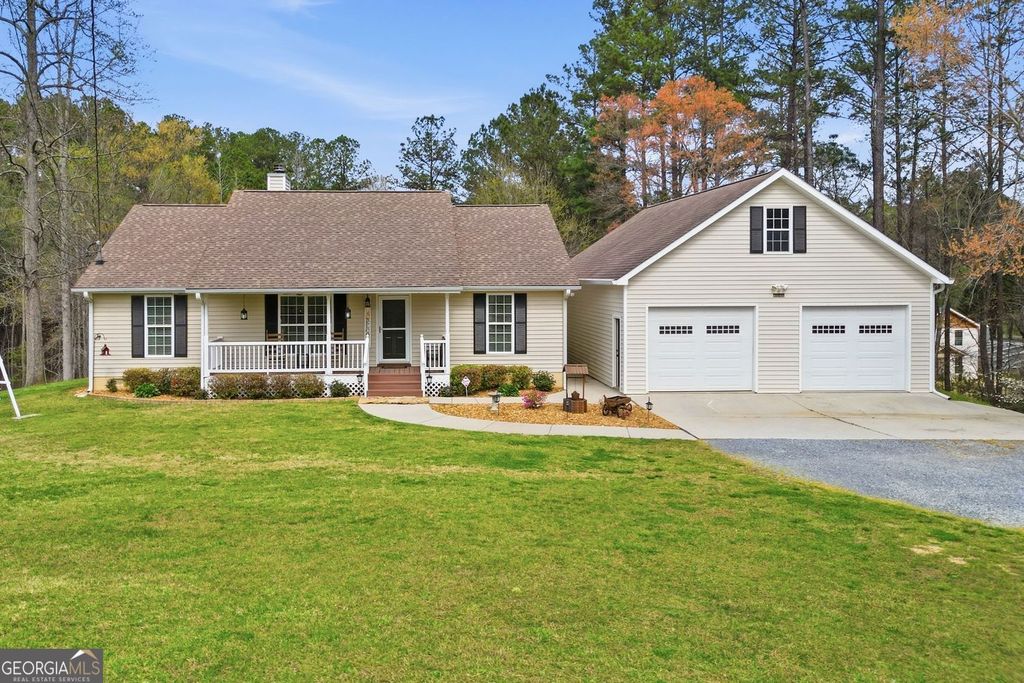 Photo of 34 Rock Hole Path, Dallas, GA 30132 (MLS # 10725425)
