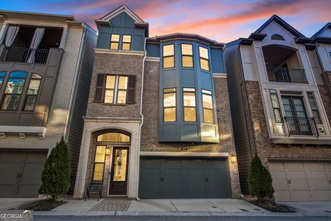 Photo of 513 NE Broadview Place NE, Atlanta, GA 30324 (MLS # 10695373)