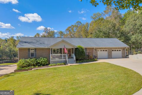 66 Dennis DR Commerce GA 30529