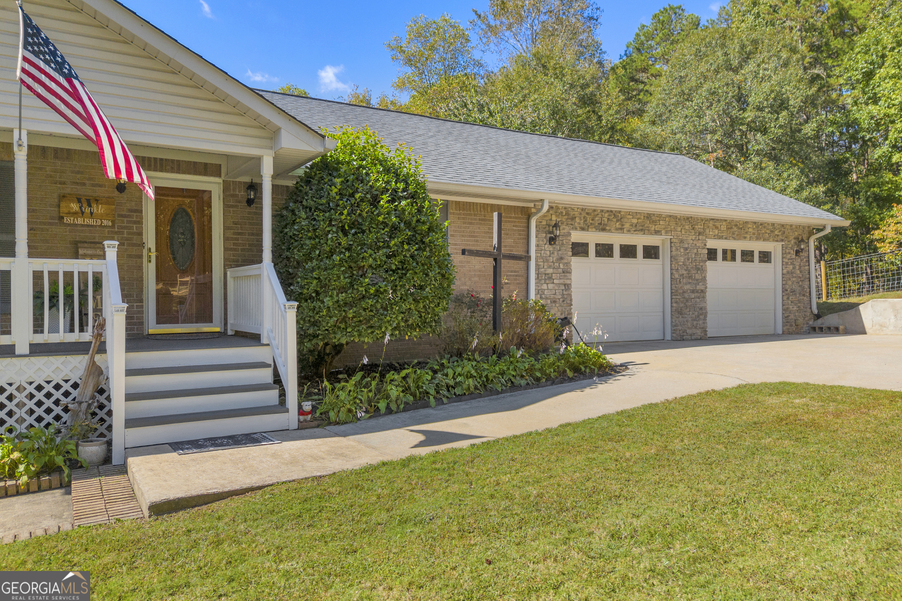 66 Dennis DR